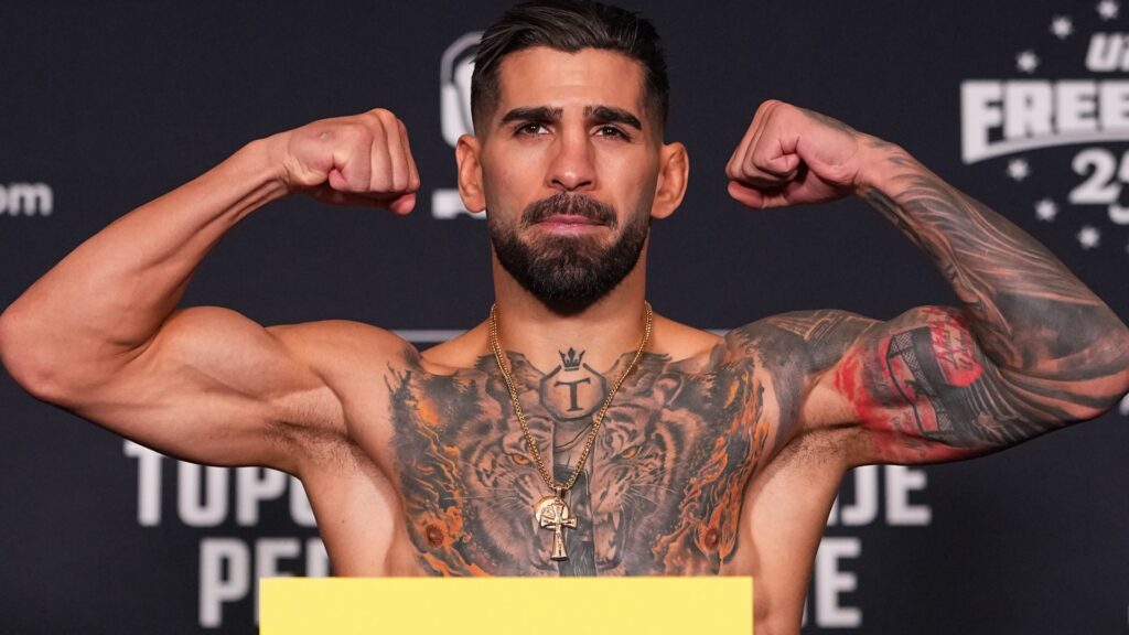 Topuria at UFC at the White House official weigh-in